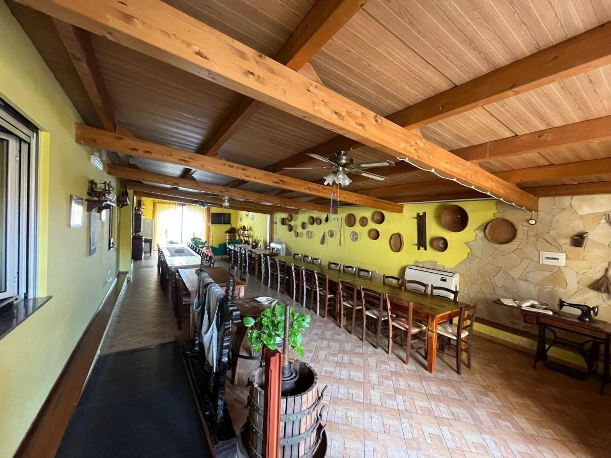 Agriturismo La Cantina Baratili San Pietro Bagian luar foto